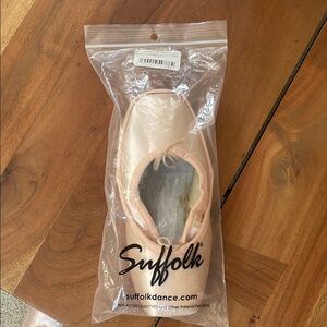 Used Suffolk Stellar Pointe Shoes 6.5XXX — For Crafting!